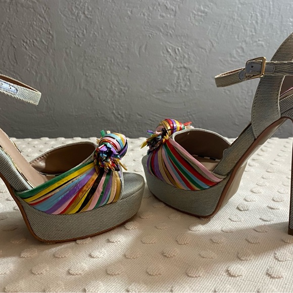 Betsey Johnson Mandy platform sandal  ($20.00 IS THE FINAL PRICE) - Picture 11 of 14